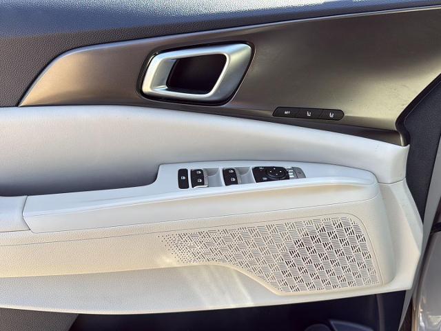 2025 Kia Carnival MPV SX