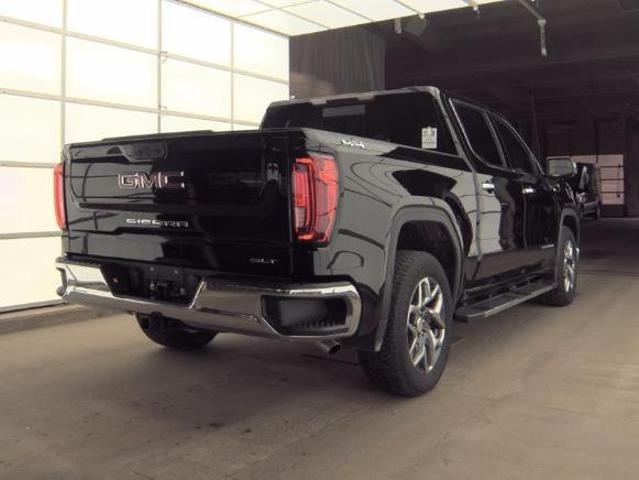 2023 GMC Sierra 1500 4WD Crew Cab Short Box SLT