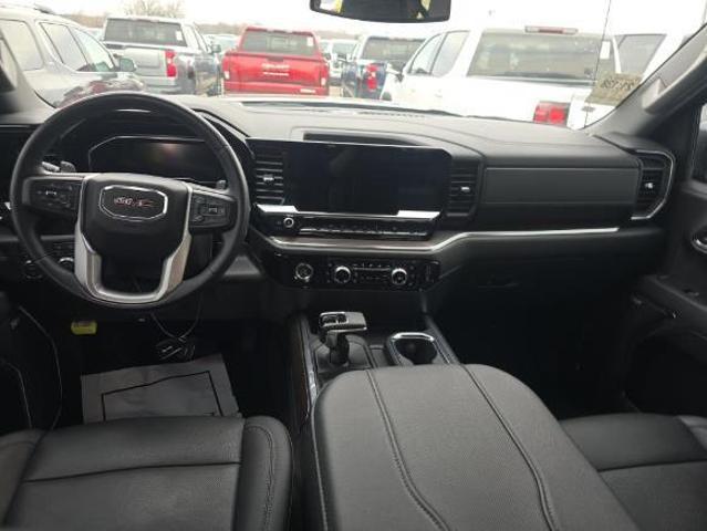 2023 GMC Sierra 1500 4WD Crew Cab Short Box SLT