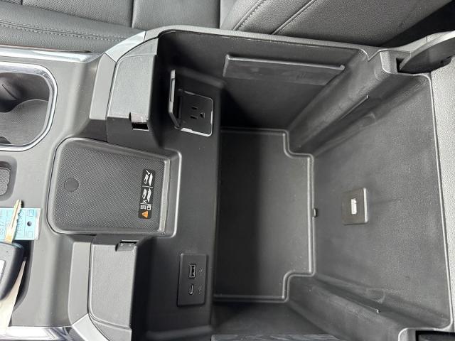 2023 GMC Sierra 1500 4WD Crew Cab Short Box SLT