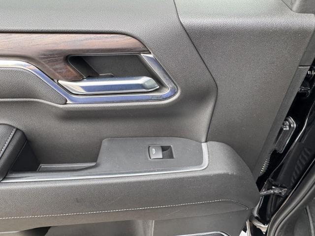 2023 GMC Sierra 1500 4WD Crew Cab Short Box SLT