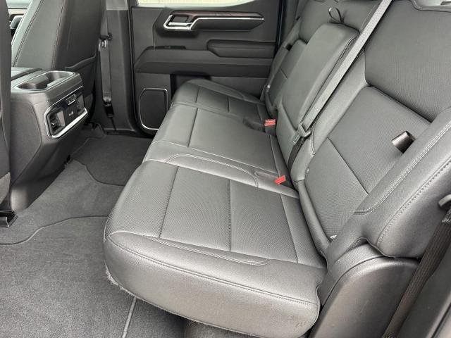 2023 GMC Sierra 1500 4WD Crew Cab Short Box SLT