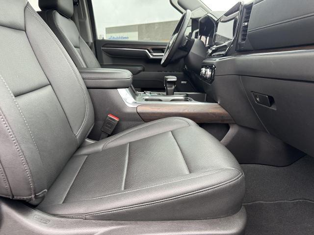 2023 GMC Sierra 1500 4WD Crew Cab Short Box SLT