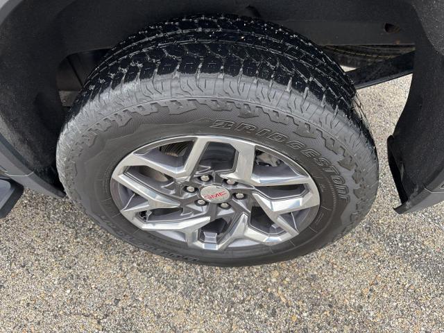 2023 GMC Sierra 1500 4WD Crew Cab Short Box SLT