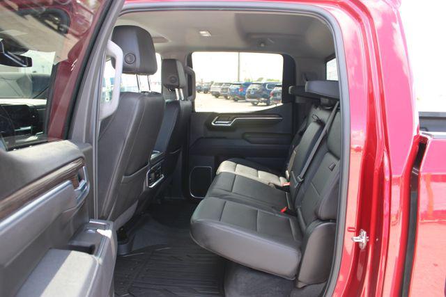2025 GMC Sierra 1500 4WD Crew Cab Short Box SLT