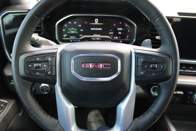 2025 GMC Sierra 1500 4WD Crew Cab Short Box SLT