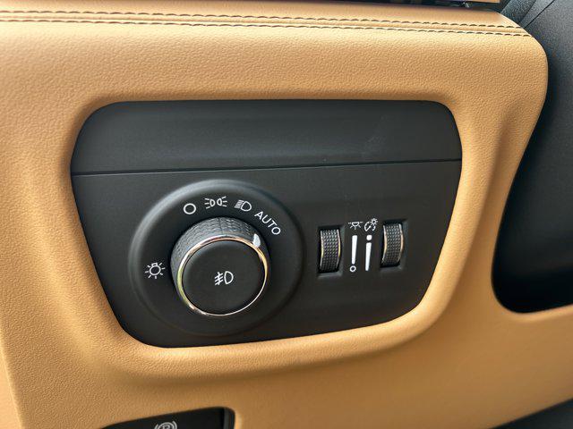 2025 Jeep Grand Cherokee L Summit Reserve 4x4