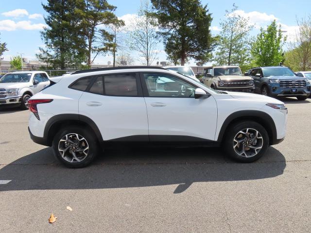2024 Chevrolet Trax FWD LT
