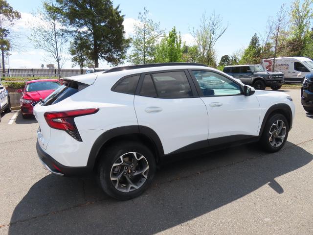 2024 Chevrolet Trax FWD LT