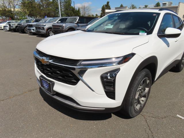 2024 Chevrolet Trax FWD LT