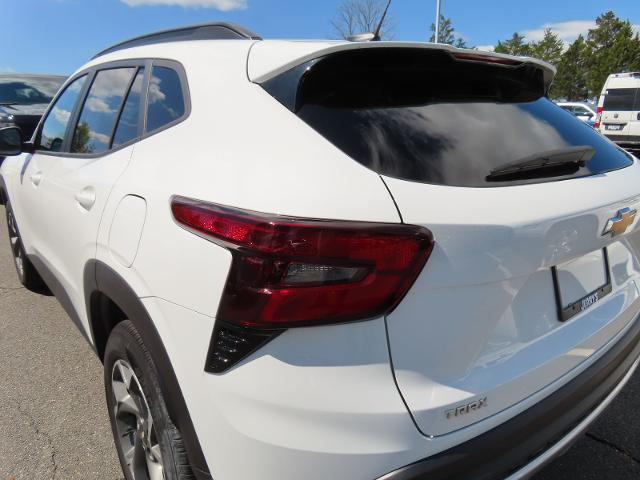 2024 Chevrolet Trax FWD LT