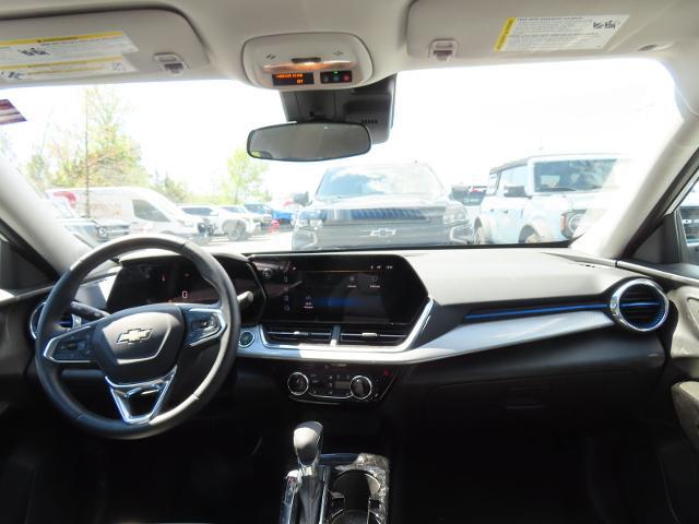 2024 Chevrolet Trax FWD LT