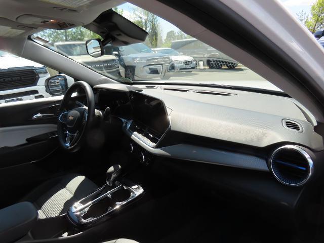 2024 Chevrolet Trax FWD LT