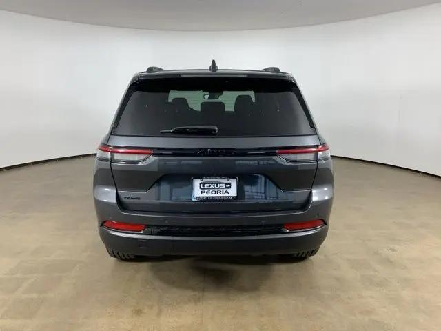 2023 Jeep Grand Cherokee Altitude 4x4