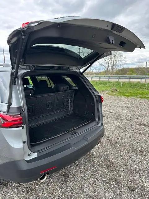 2023 Chevrolet Traverse FWD LT Cloth