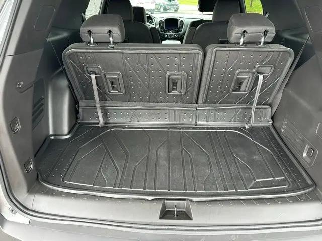 2023 Chevrolet Traverse FWD LT Cloth