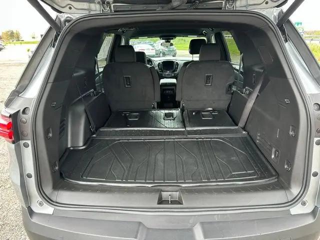 2023 Chevrolet Traverse FWD LT Cloth