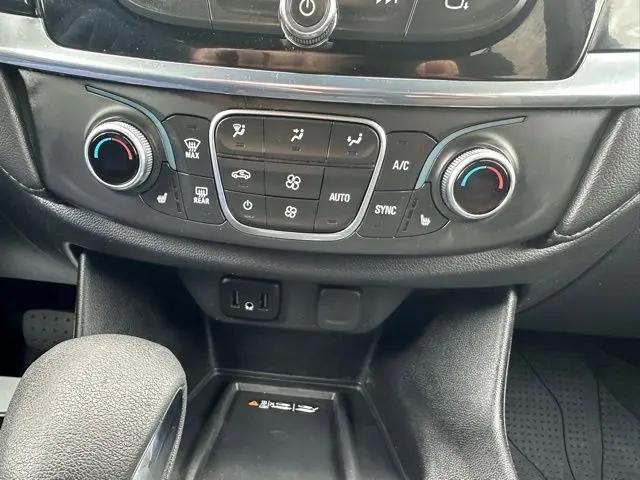 2023 Chevrolet Traverse FWD LT Cloth