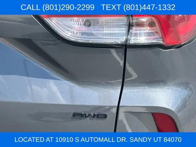 2021 Ford Escape SEL