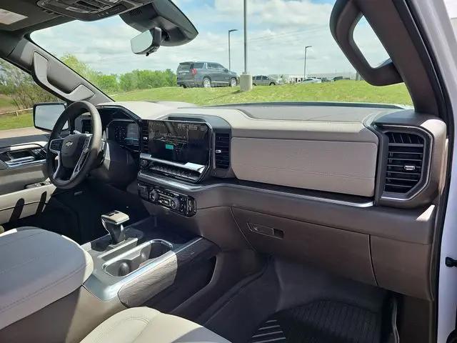 2026 Chevrolet Silverado 1500 4WD Crew Cab Short Bed LTZ