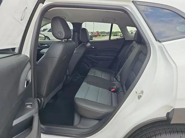2026 Chevrolet Trax FWD LT