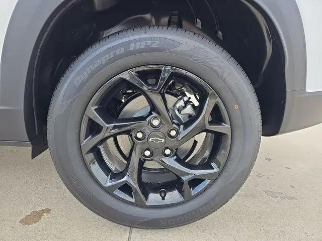 2026 Chevrolet Trax FWD LT