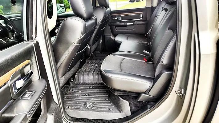 2017 Ram 1500 Laramie Crew Cab 4x4 5'7" Box