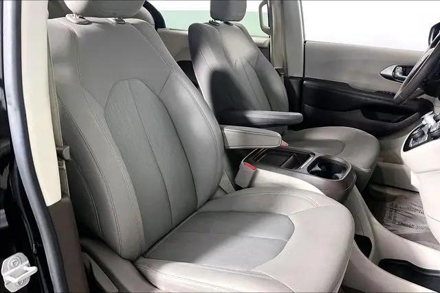2017 Chrysler Pacifica Touring Plus