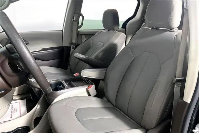 2017 Chrysler Pacifica Touring Plus