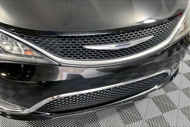 2017 Chrysler Pacifica Touring Plus