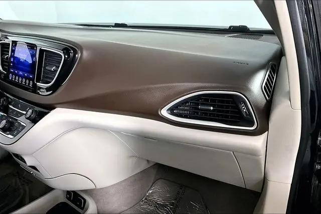 2017 Chrysler Pacifica Touring Plus