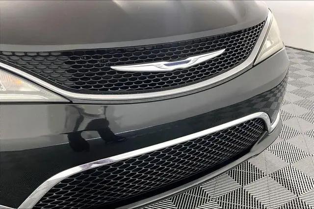 2017 Chrysler Pacifica Touring Plus