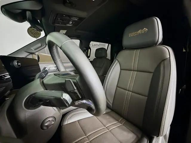 2025 Chevrolet Tahoe 4WD High Country