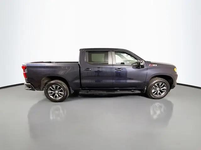 2022 Chevrolet Silverado 1500 4WD Crew Cab Short Bed RST
