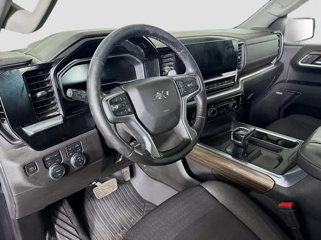 2022 Chevrolet Silverado 1500 4WD Crew Cab Short Bed RST