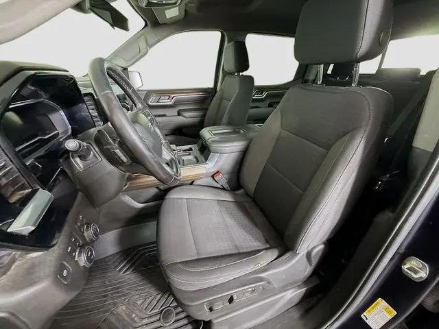 2022 Chevrolet Silverado 1500 4WD Crew Cab Short Bed RST