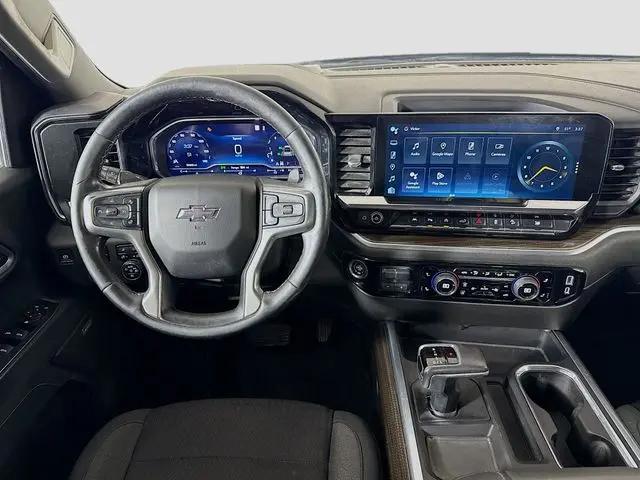 2022 Chevrolet Silverado 1500 4WD Crew Cab Short Bed RST