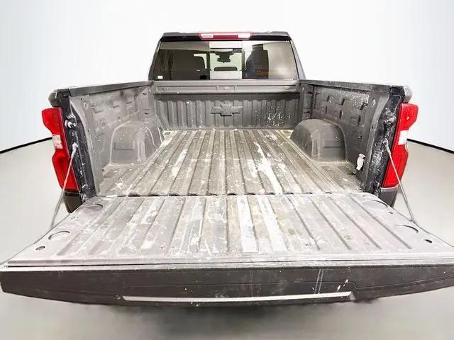 2022 Chevrolet Silverado 1500 4WD Crew Cab Short Bed RST