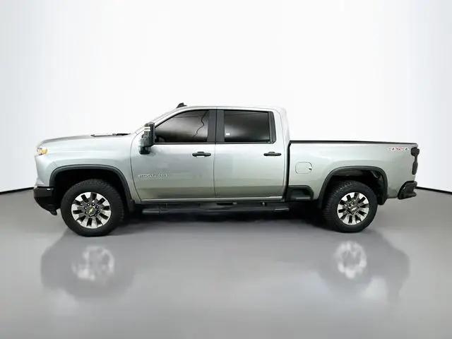 2025 Chevrolet Silverado 2500HD 4WD Crew Cab Standard Bed Custom
