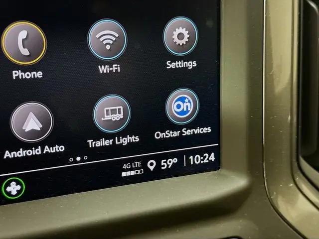 2025 Chevrolet Silverado 2500HD 4WD Crew Cab Standard Bed Custom