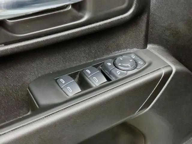 2025 Chevrolet Silverado 2500HD 4WD Crew Cab Standard Bed Custom
