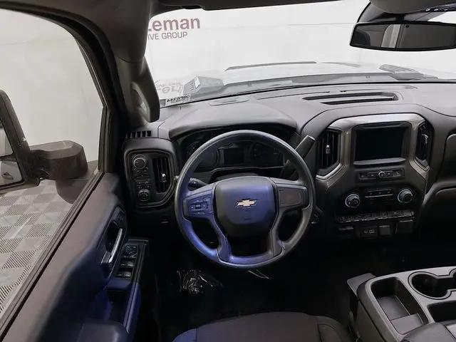2025 Chevrolet Silverado 2500HD 4WD Crew Cab Standard Bed Custom