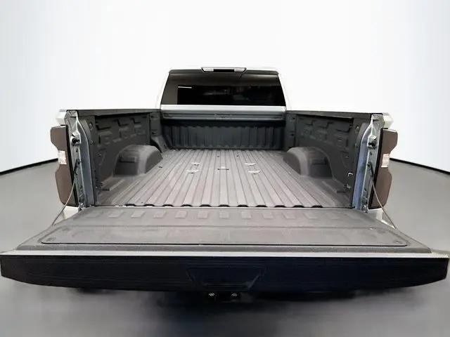 2025 Chevrolet Silverado 2500HD 4WD Crew Cab Standard Bed Custom