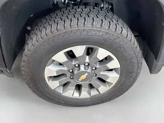 2025 Chevrolet Silverado 2500HD 4WD Crew Cab Standard Bed Custom