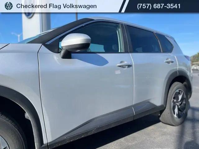 2024 Nissan Rogue SV FWD