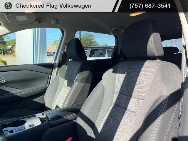 2024 Nissan Rogue SV FWD