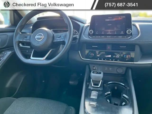 2024 Nissan Rogue SV FWD