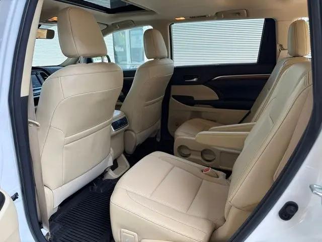 2017 Toyota Highlander Limited
