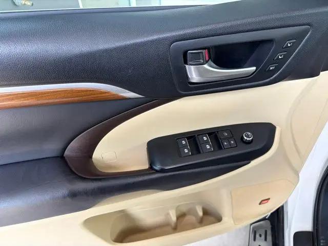 2017 Toyota Highlander Limited