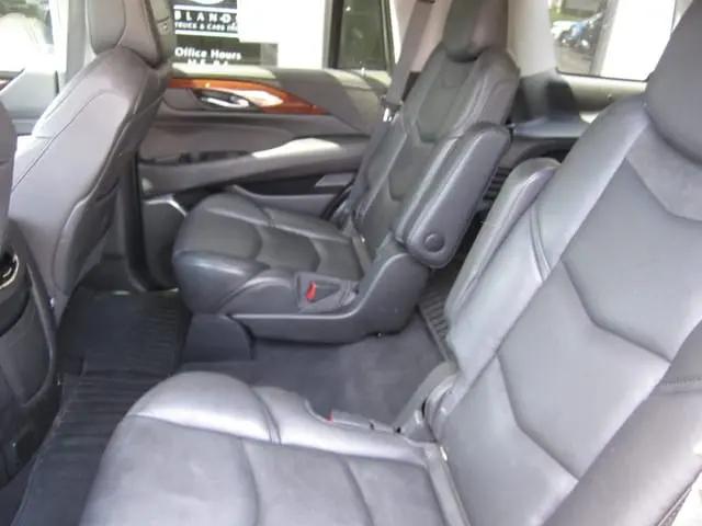 2018 Cadillac Escalade Luxury